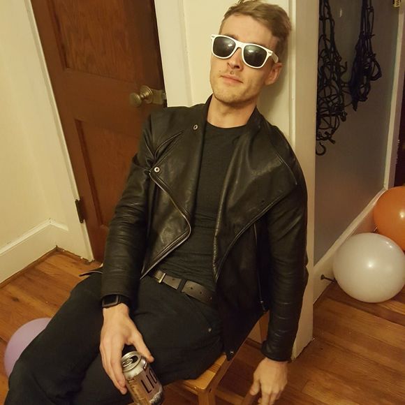 Meet your Posher, Tyler - Picture 1 of 1